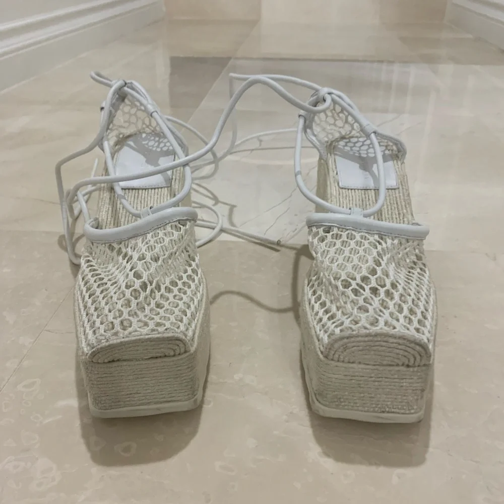 BOTTEGA VENETA Women's Ankle Tie Wedge Sandals Size 39